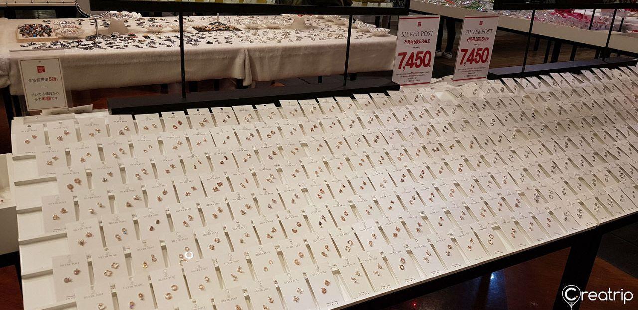 TOP 3 Korean Accessory Brands | TOP 3 Korean Accessory Brands ! Fashionable Jewelry that are loved by Koreans!